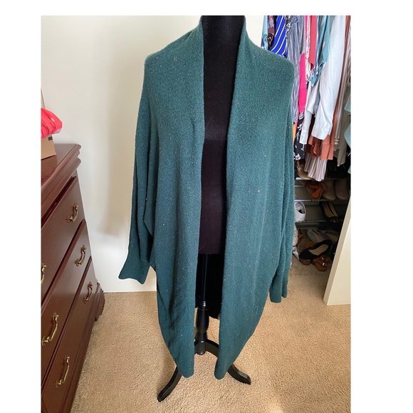 Old Navy Sweaters - Old Navy size XXL Long Cardigan